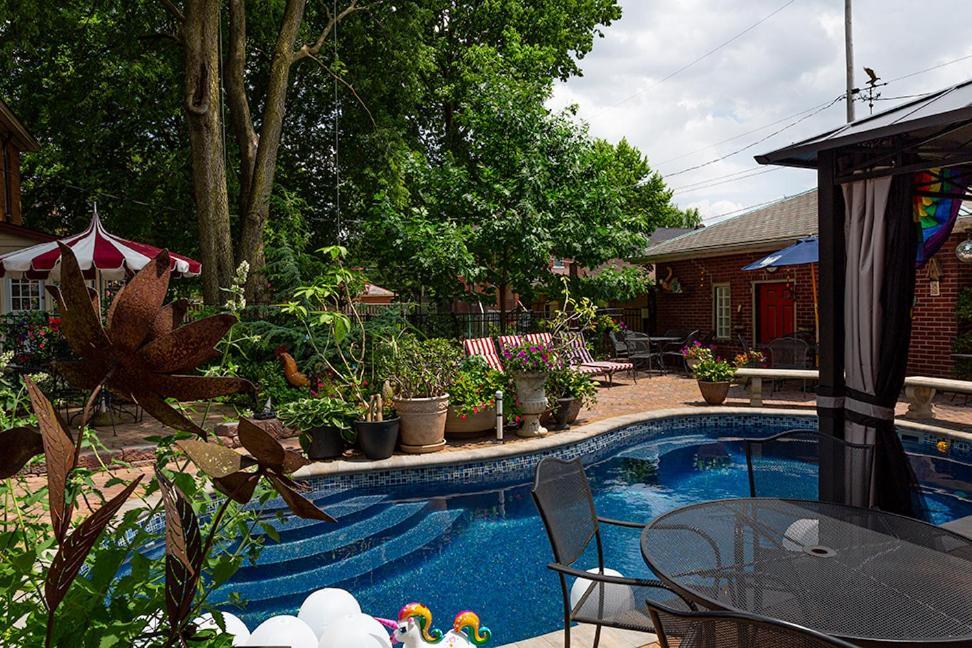 Mike & Allen'S Place On The Park_3 Columbus Bagian luar foto