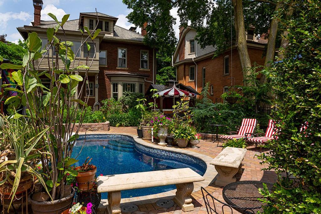 Mike & Allen'S Place On The Park_3 Columbus Bagian luar foto